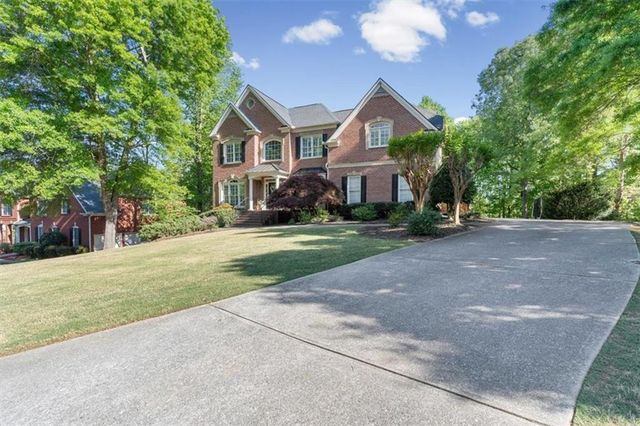 915 River Mist Drive, Suwanee, GA 30024