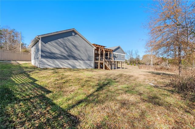 1122 Midway Road, Pickens, SC 29671