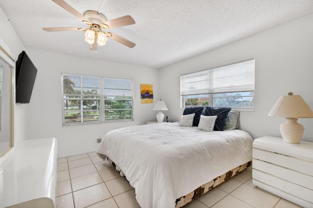 19 Suffolk A, Boca Raton, FL 33434