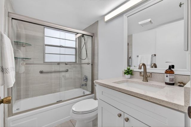 19 Suffolk A, Boca Raton, FL 33434