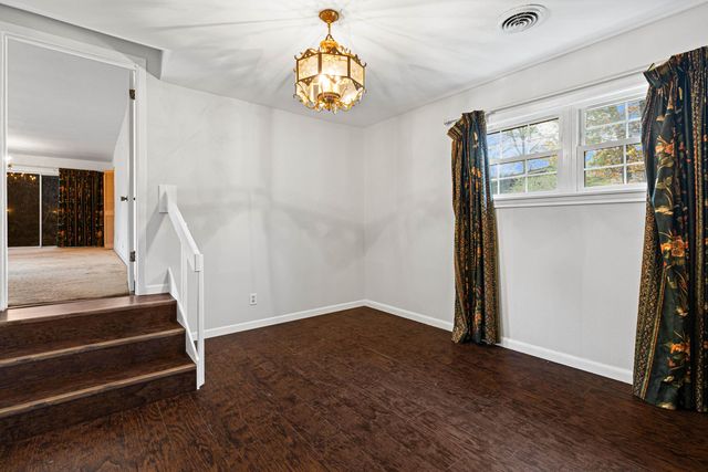 1112 Le Duke Blvd, Longview, TX 75601