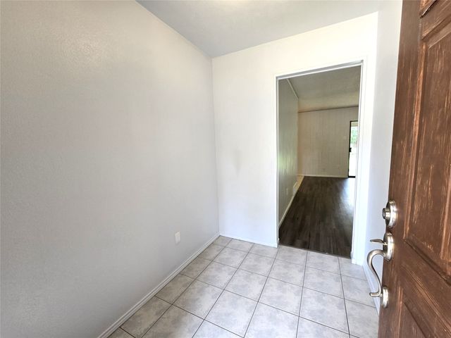 2853 Major Street, Fort Worth, TX 76112
