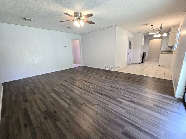 2853 Major Street, Fort Worth, TX 76112