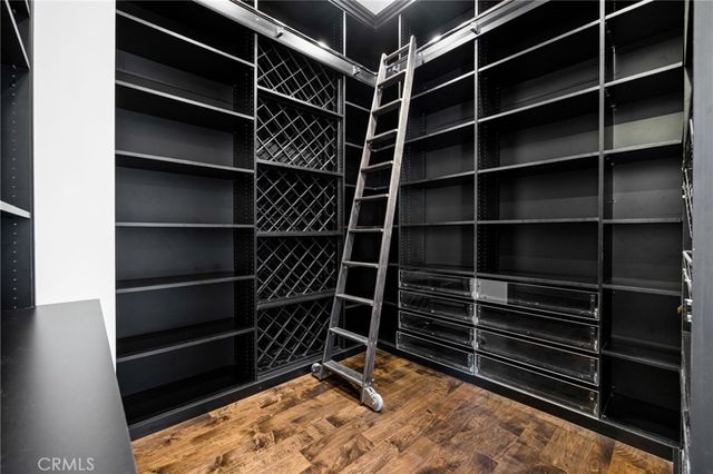 4119 Dundee, Los Angeles, CA 90027