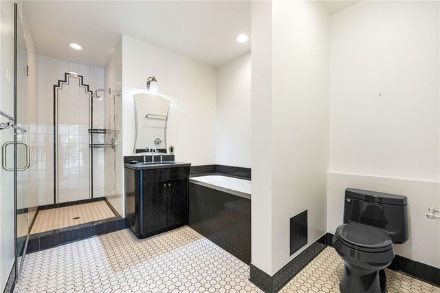 4119 Dundee, Los Angeles, CA 90027