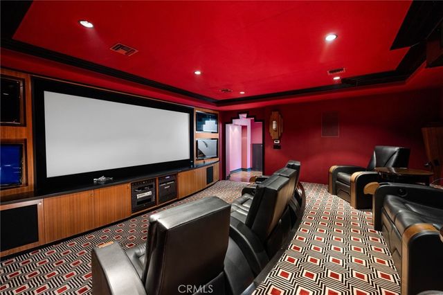 4119 Dundee, Los Angeles, CA 90027