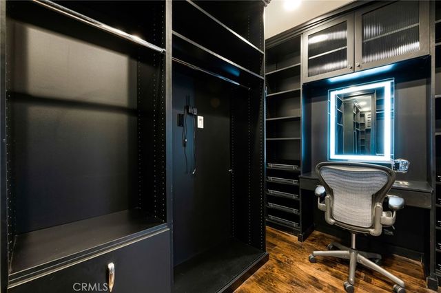 4119 Dundee, Los Angeles, CA 90027