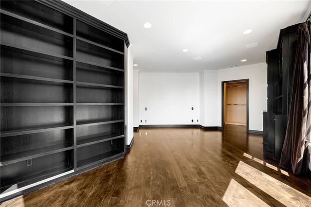 4119 Dundee, Los Angeles, CA 90027