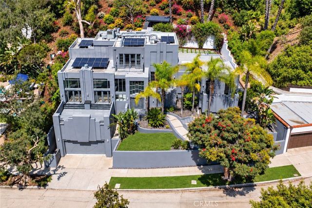4119 Dundee, Los Angeles, CA 90027
