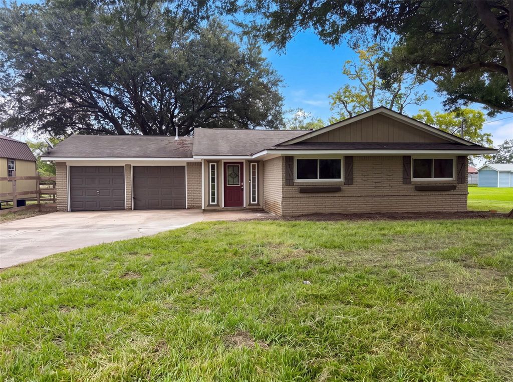 4623 Cherry Street, Santa Fe, TX 77517