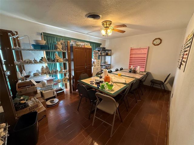 9609 Greystone Avenue, Oklahoma City, OK 73120