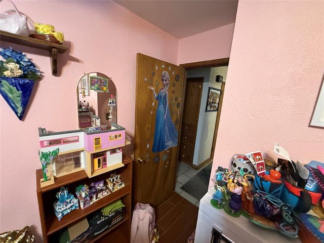 9609 Greystone Avenue, Oklahoma City, OK 73120