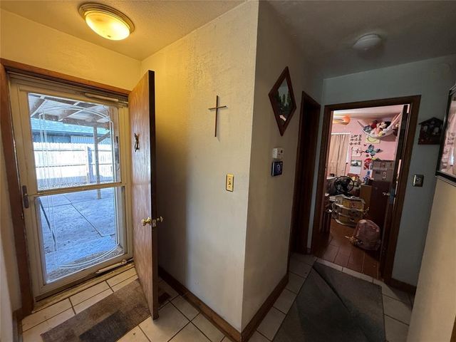 9609 Greystone Avenue, Oklahoma City, OK 73120