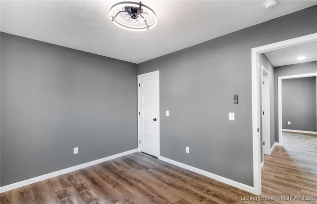 521 W Maple Street, Austin, IN 47102