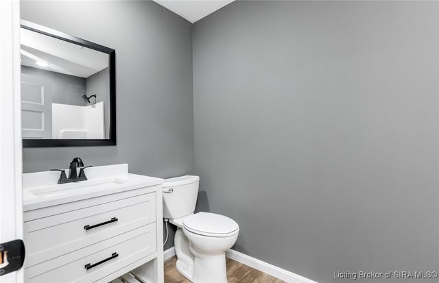 521 W Maple Street, Austin, IN 47102