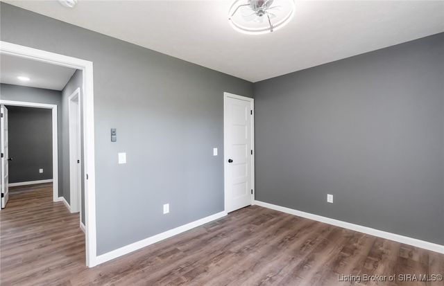 521 W Maple Street, Austin, IN 47102