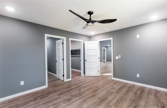 521 W Maple Street, Austin, IN 47102