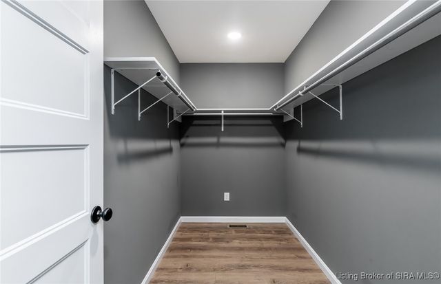 521 W Maple Street, Austin, IN 47102