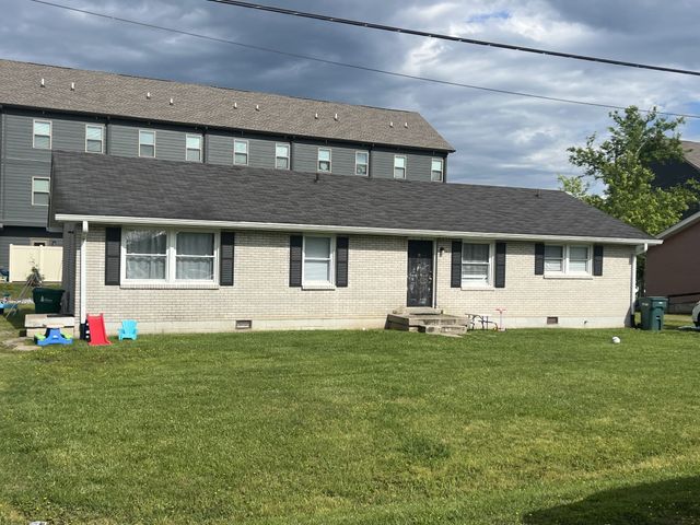 713 Kent Dr, Lebanon, TN 37087
