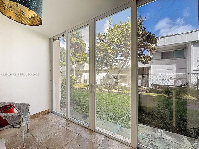 410 SE 2nd St 115, Hallandale Beach, FL 33009