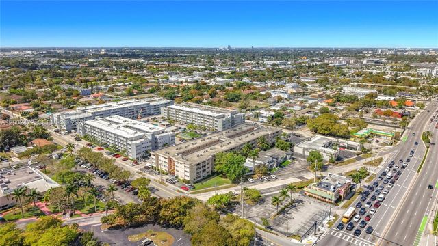 410 SE 2nd St 115, Hallandale Beach, FL 33009