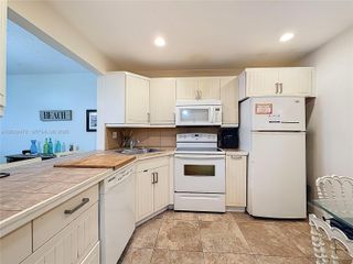 410 SE 2nd St 115, Hallandale Beach, FL 33009