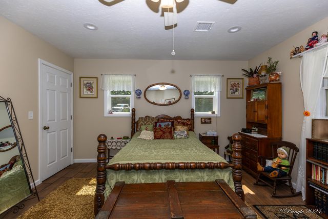 7309 County Road 5090, Pomona, MO 65789