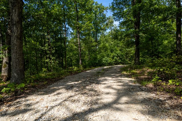 7309 County Road 5090, Pomona, MO 65789