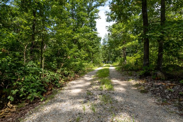 7309 County Road 5090, Pomona, MO 65789