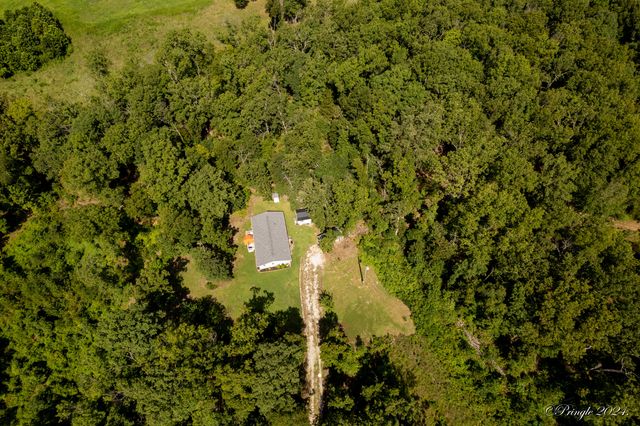 7309 County Road 5090, Pomona, MO 65789