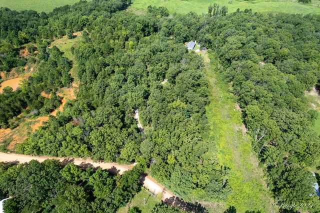 7309 County Road 5090, Pomona, MO 65789