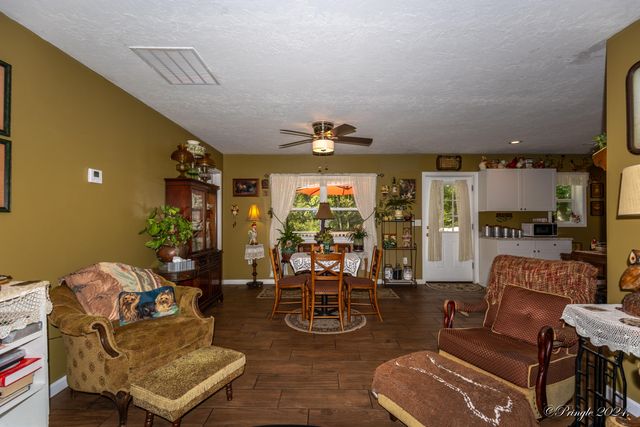 7309 County Road 5090, Pomona, MO 65789