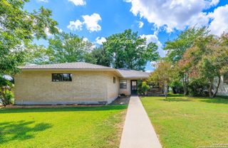 101 Broadmoor, Fredericksburg, TX 78624