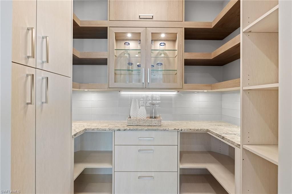 121 Barefoot CIR 16, BONITA SPRINGS, FL 34134 — photo 5