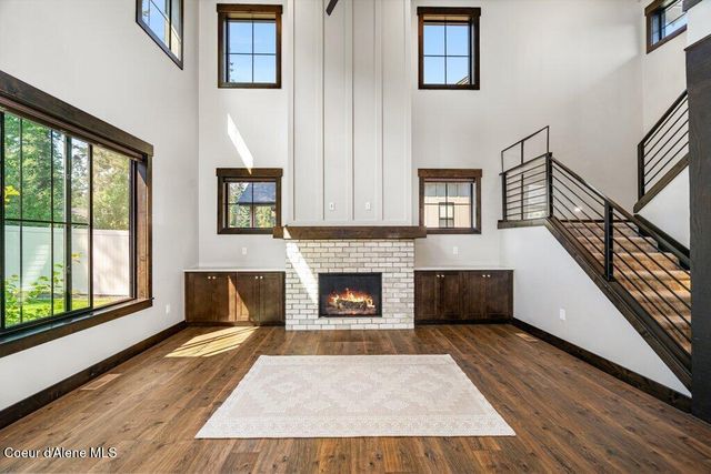 11925 N Rocking R RD, Hayden, ID 83835