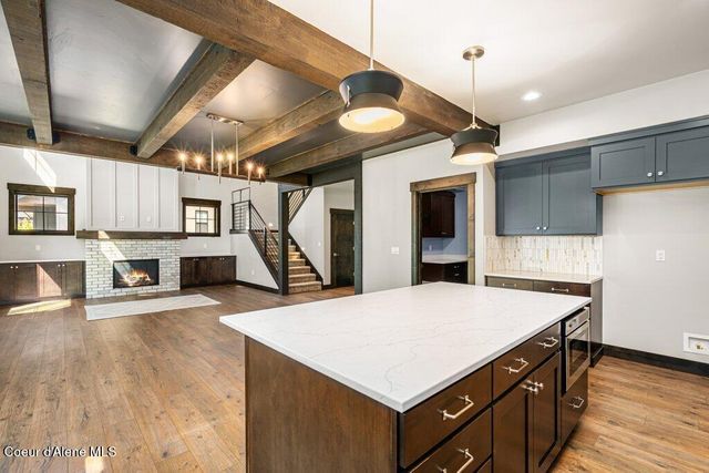 11925 N Rocking R RD, Hayden, ID 83835