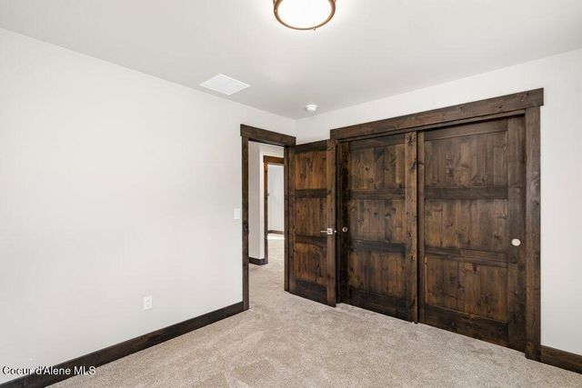 11925 N Rocking R RD, Hayden, ID 83835
