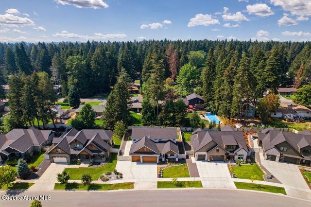 11925 N Rocking R RD, Hayden, ID 83835