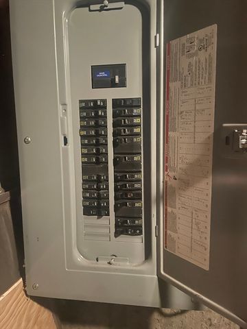 63 Prescott St, Attleboro, MA 02703