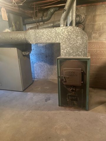 63 Prescott St, Attleboro, MA 02703