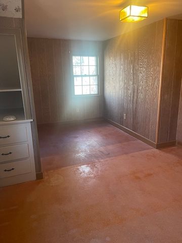 63 Prescott St, Attleboro, MA 02703