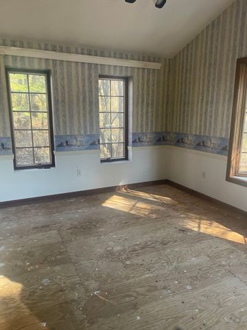 63 Prescott St, Attleboro, MA 02703