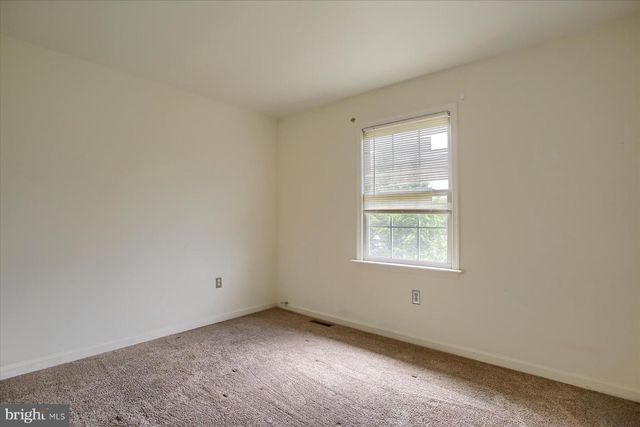 4179 KITTATINNY DR, Mechanicsburg, PA 17050
