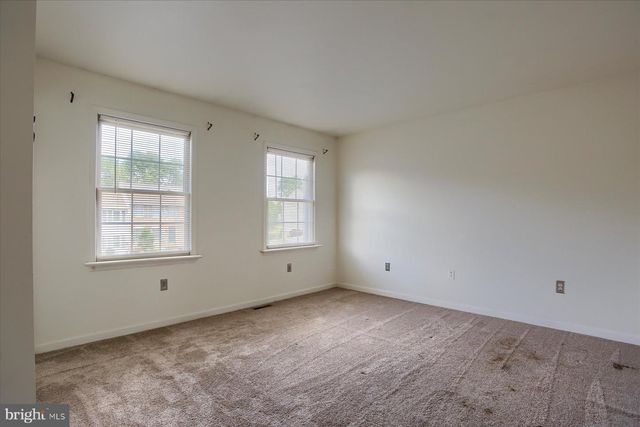 4179 KITTATINNY DR, Mechanicsburg, PA 17050