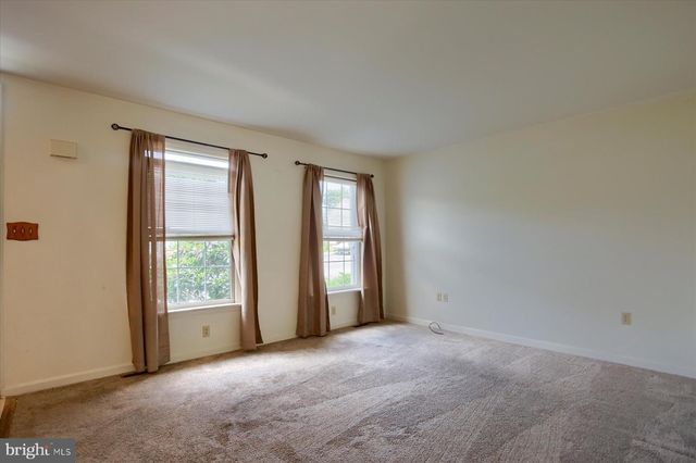 4179 KITTATINNY DR, Mechanicsburg, PA 17050