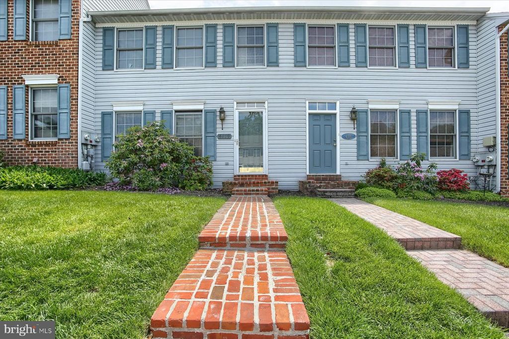 4179 KITTATINNY DR, Mechanicsburg, PA 17050