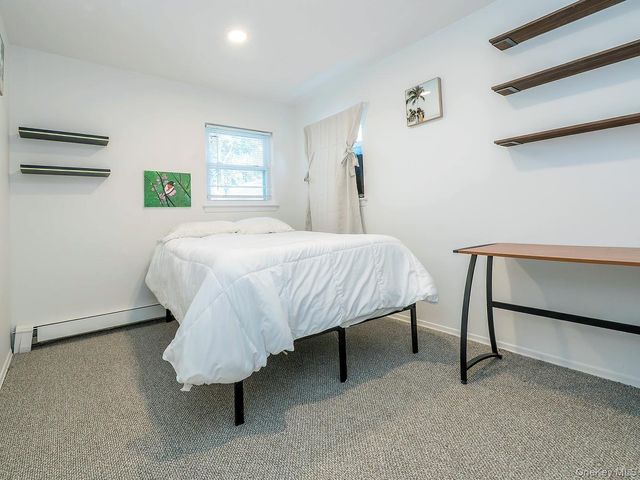 19 Elm Street, Greenvale, NY 11548