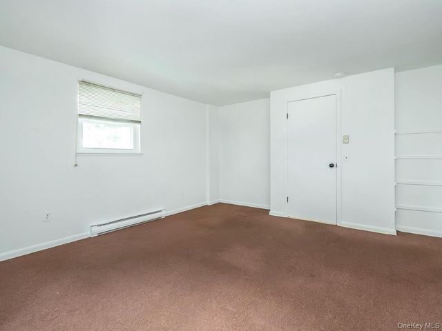 19 Elm Street, Greenvale, NY 11548