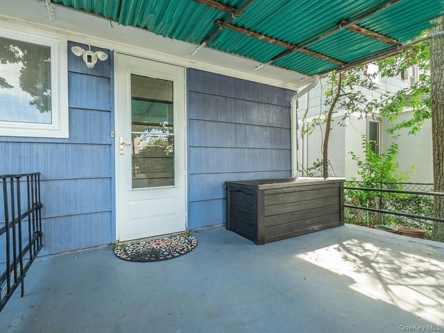 19 Elm Street, Greenvale, NY 11548