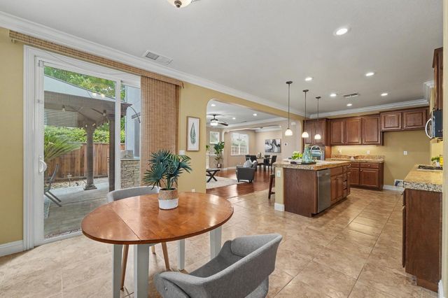 1223 E Springer Dr, Turlock, CA 95382